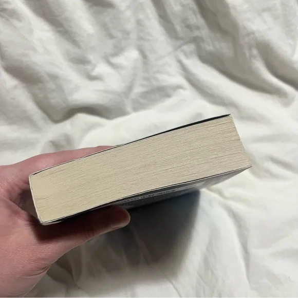 The Assassin's Blade by Sarah J. Maas OOP UK paperback. - Picture 4 of 9